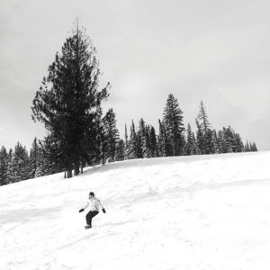 Stefania snowboarding